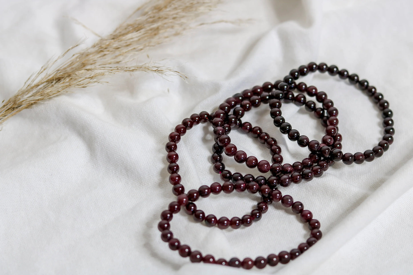 Red Garnet beaded bracelet 🌟 Protection Balance Courage